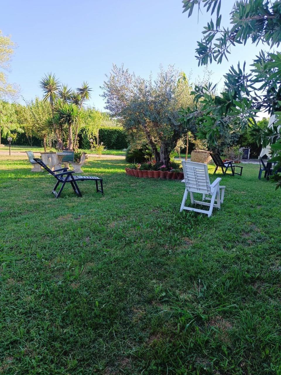 Villa Regina Sul Mare Terracina Exterior foto