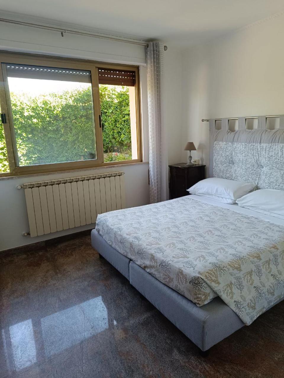 Villa Regina Sul Mare Terracina Exterior foto